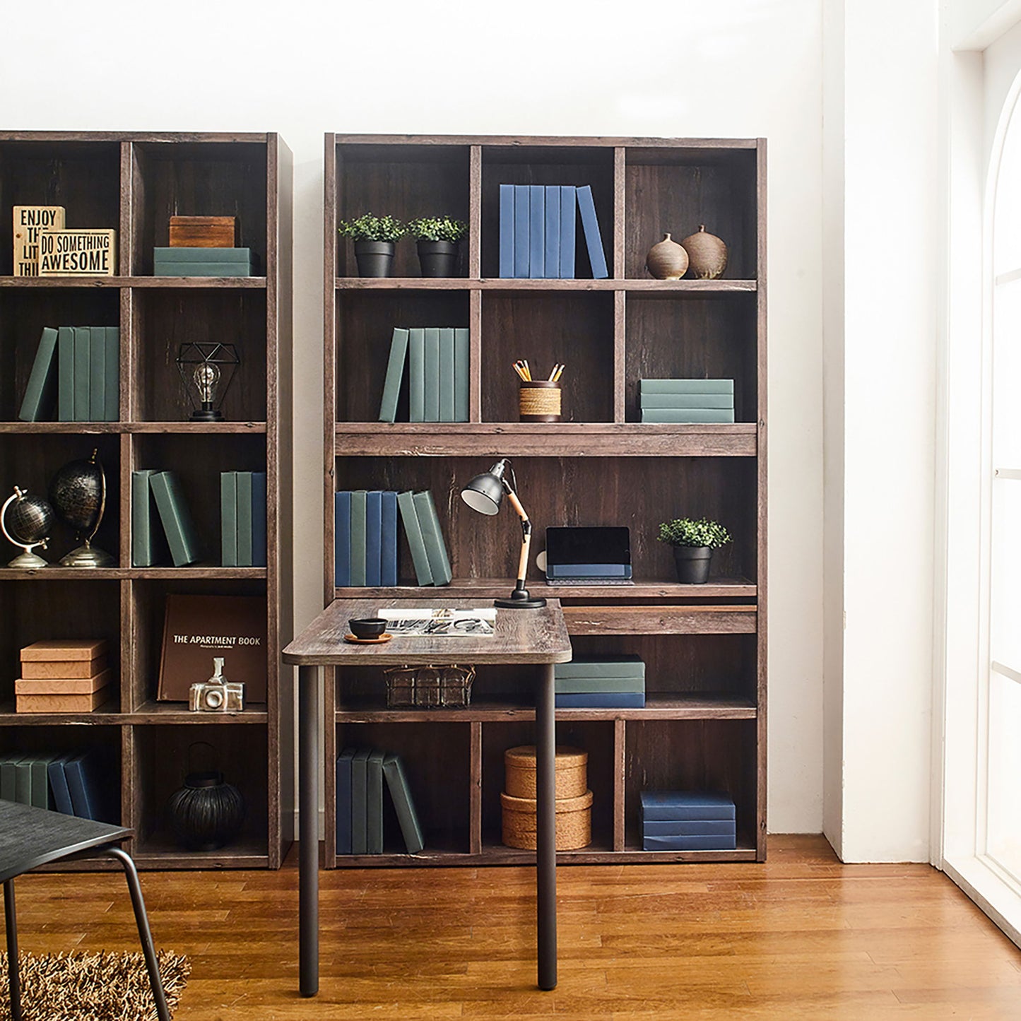Perrisk - Desk With Bookcase