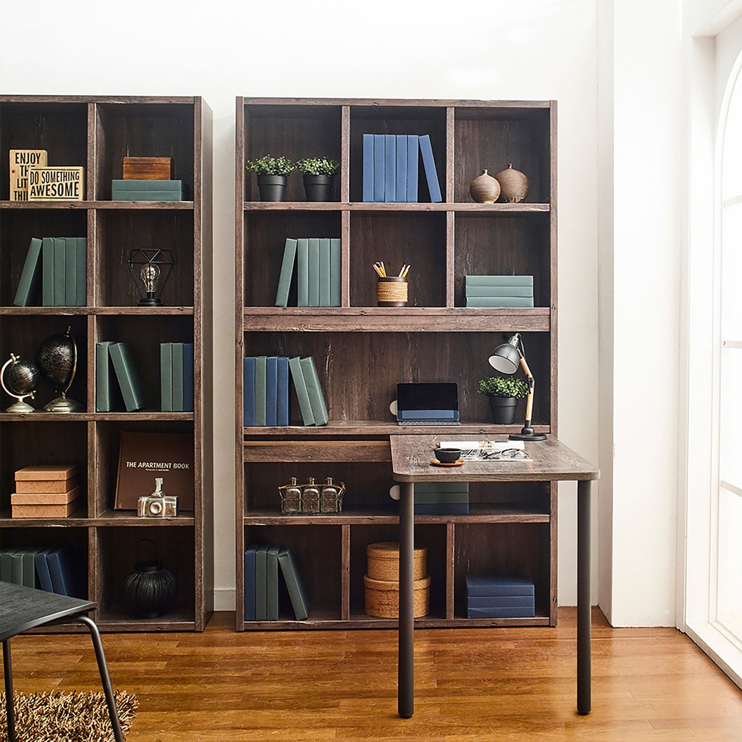 Perrisk - Desk With Bookcase