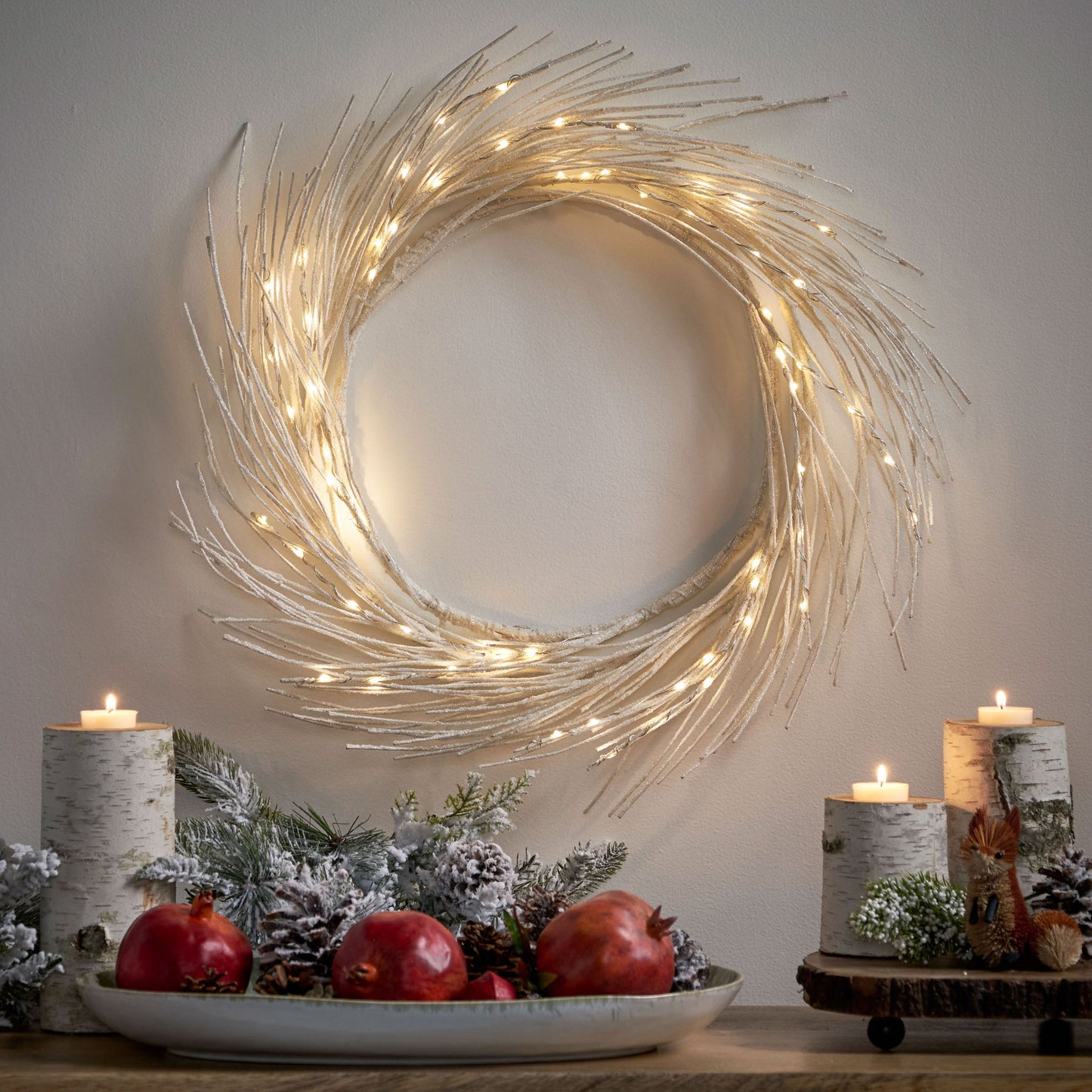 Paper Wreath With LED - White