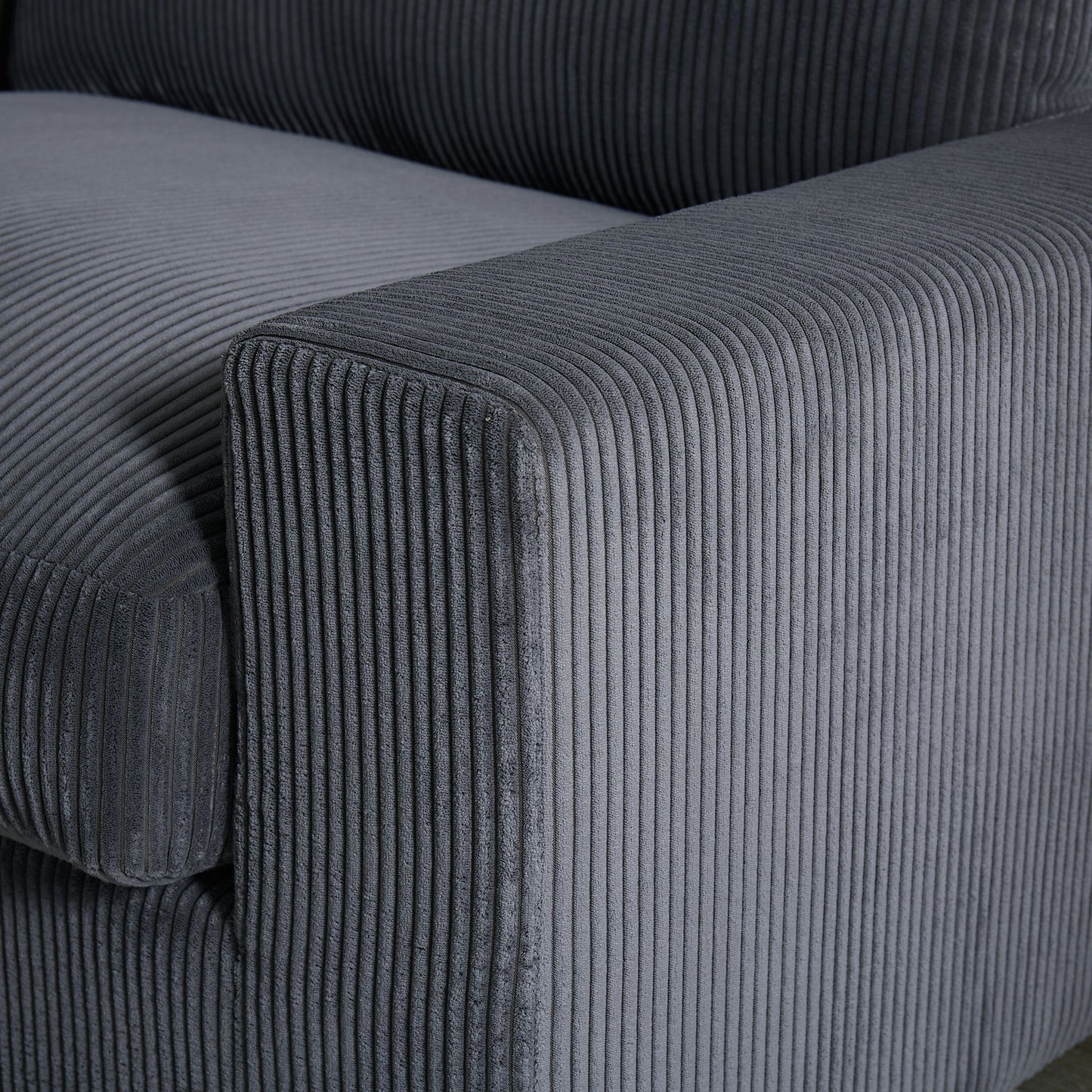 4 Seater Oversized Sectional Sofa With 2 Ottoman And 2 Pillows