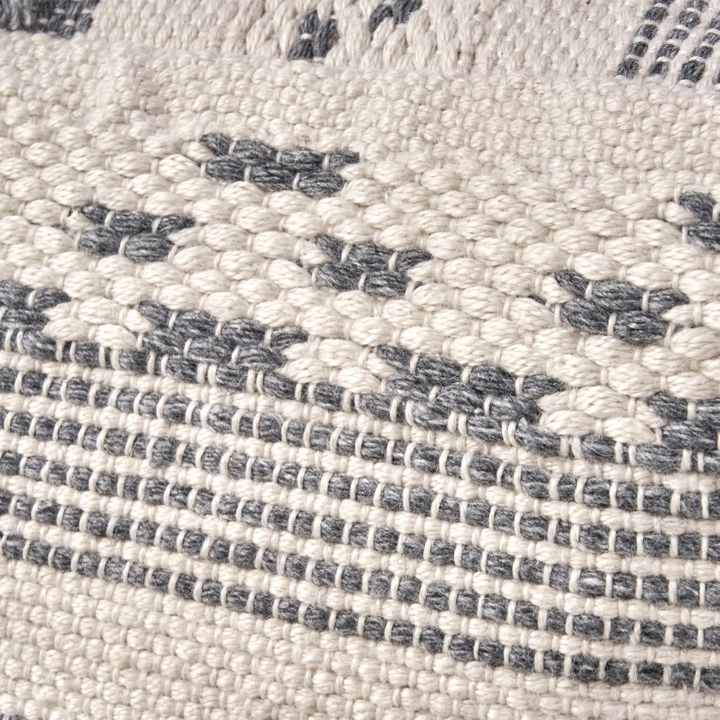 Karim - Faux Yarn Large Pouf, Durable - Ivory / Gray